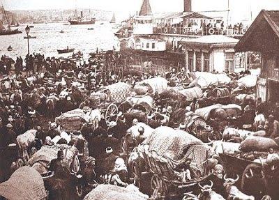 <p>Romanya'dan 123 bine yakın kişi.</p>
<p> </p>
<p> </p>