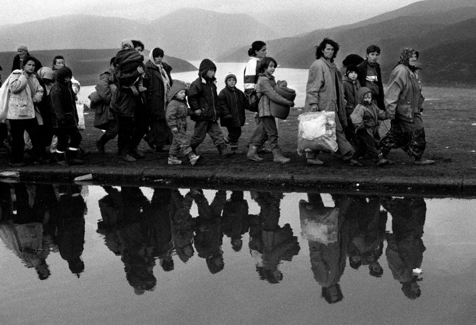 <p>1999'da Kosava olaylarından ötürü 18 bine yakın kişi</p>
<p> </p>