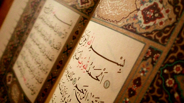 <p><span style="color:#FFD700"><em><strong>49. Allah´ın emrettiği şeylerin en önemlisi nedir ?</strong></em></span><br />
<br />
Tevhid´dir. </p>