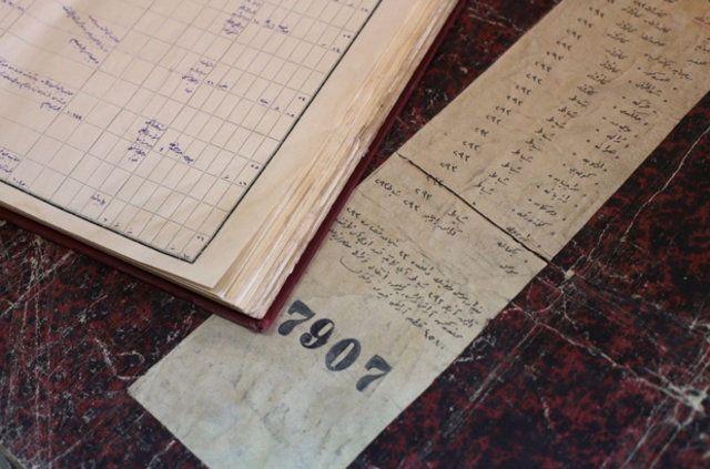 <p>"Kerkük'ün 1909 yılını ihtiva eden bir adet defteri var. Musul'un ise 51 adet defteri var. Musul'unkiler 1847-1917 yılları arasını kapsıyor. Musul ve Kerkük'e ait zabıt kayıt defterlerinde 77 bin 63 adet tapu kaydı mevcut. </p>
<p> </p>