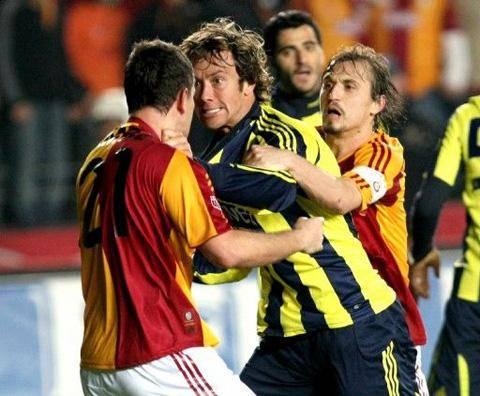 <p>1- <strong>Fenerbahce - Galatasaray</strong><br />
<strong>Aldığı oy:</strong>9.4</p>

