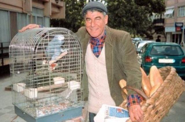 <p>Ünlü tiyatrocu Ercan Yazgan'ı tanımayan yok.</p>

<p> </p>
