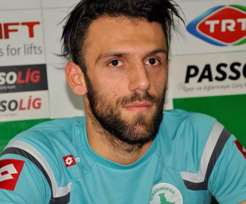 <p><strong>Vedat Muriç</strong><br />
Giresunspor'dan Gençlerbirliği'ne</p>