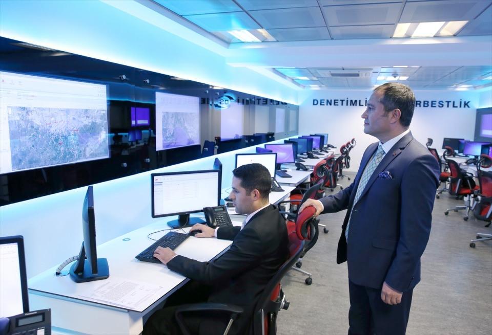 <p><strong>"AĞIRLIKLI BÖLÜMÜ EV HAPSİ KAPSAMINDA TAKİP EDİLİYOR"</strong></p>

<p>Ev hapsinde, konuttan ve konutun bulunduğu alandan uzaklaşmama tedbirinin uygulandığını anlatan Yıldırım, şunları kaydetti:</p>
