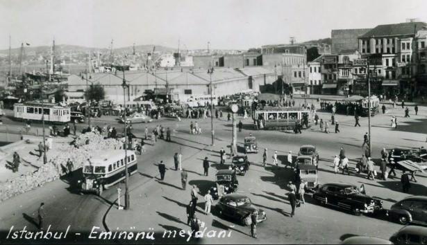 <p>Eminönü (1950'li yıllar)</p>

<p> </p>
