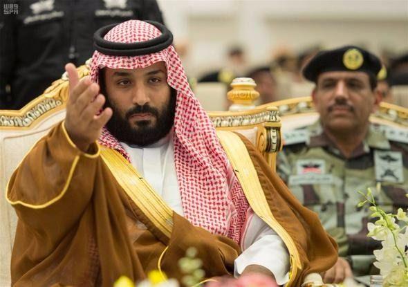 <p>Suudi Arabistan ordusu, Kral Salman ve Birinci Veliaht Prensi Muhammed bin Salman'ın da katıldığı askeri tatbikatta kurban bayramı ve hac dönemi öncesinde Mekke'de gövde gösterisi yaptı.</p>

<p> </p>
