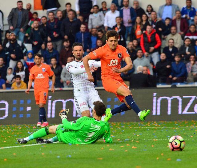 <p>- Cengiz Ünder: 9 gol, 8 asist.</p>