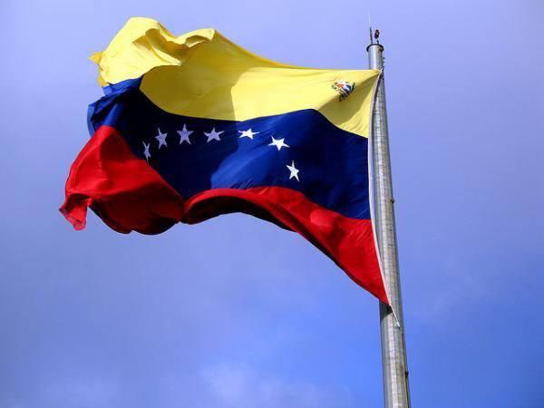 <p><strong>Venezuela</strong><br />
<br />
115 Türk yaşıyor.</p>
