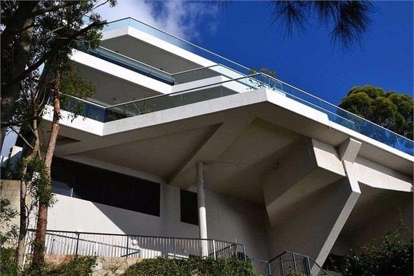 <p><strong>6. Wolseley Road - Point Piper, Australia</strong><br />
Metrekareye 44 bin dolar</p>
