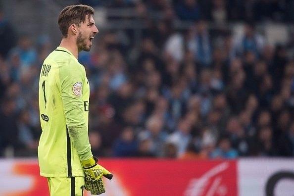 <p><strong>21 - Kevin Trapp - Paris Saint-Germain</strong></p>

<p>Oynadığı maç: 13</p>

<p>Gol yemediği maç: 10</p>

<p>Toplam yediği gol: 5</p>
