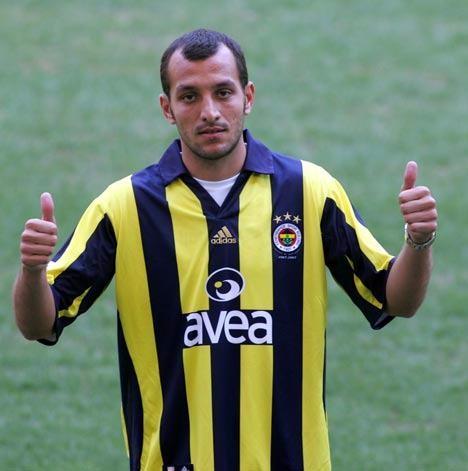 <p>EDU<br />
<br />
Cruzeiro------->> Galatasaray: 5.7 milyon Euro</p>