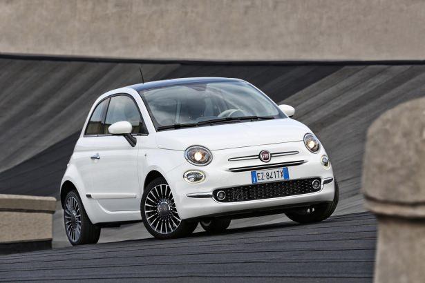 <p>Fiat</p>
<p> </p>
<p>İlkbaharın ilk günlerinde yepyeni bir otomobile sahip almak isteyenlere fırsatlar sunan Fiat, binek araçlarda 18 bin TL’ye kadar 12 ay vadeli ve 0 faizli kredi imkanı sunuyor.</p>