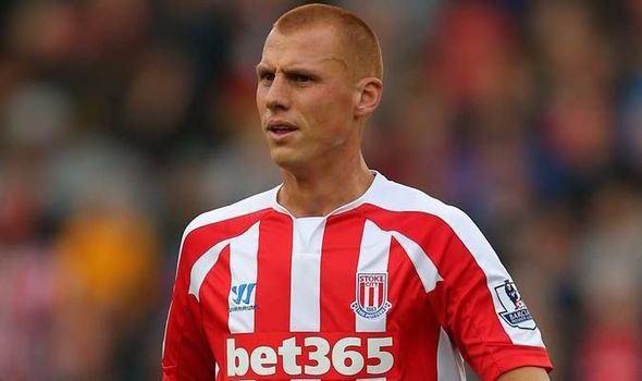 <p><strong>Steve Sidwell</strong><br />
Stoke City > Brighton</p>
