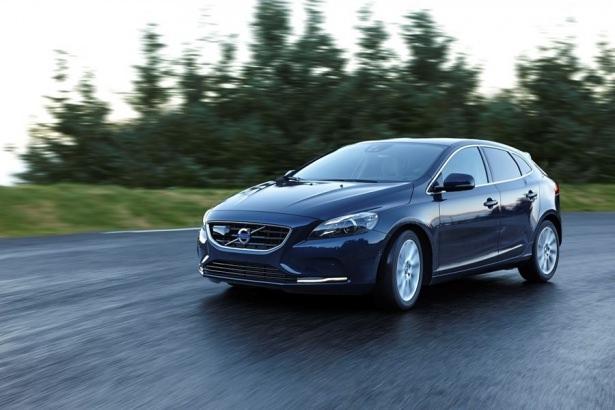 <p>Yıl sonuna kadar sınırlı sayıdaki Volvo V40 1.6 D2 Powershift (1.6 dizel otomatik) 84.280 TL yerine 80.850 TL’den, S60 D2 Powershift (1.6 dizel otomatik) 105.640 TL yerine 102.200 TL’den, XC60 Yeni D4 (dizel otomatik) ise 172.280 TL yerine 163.300 TL’den satılıyor.</p>
<p> </p>
