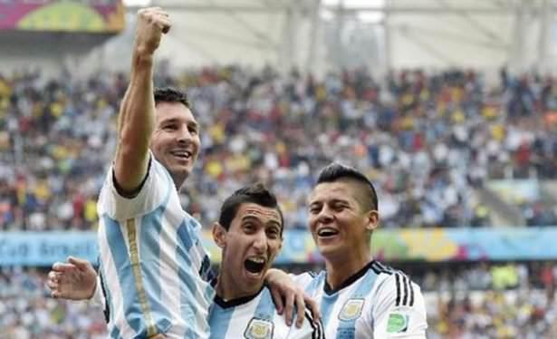 <p>Listede Arjantin'den iki, Kolombiya'dan ise bir futbolcu bulunuyor.</p>
