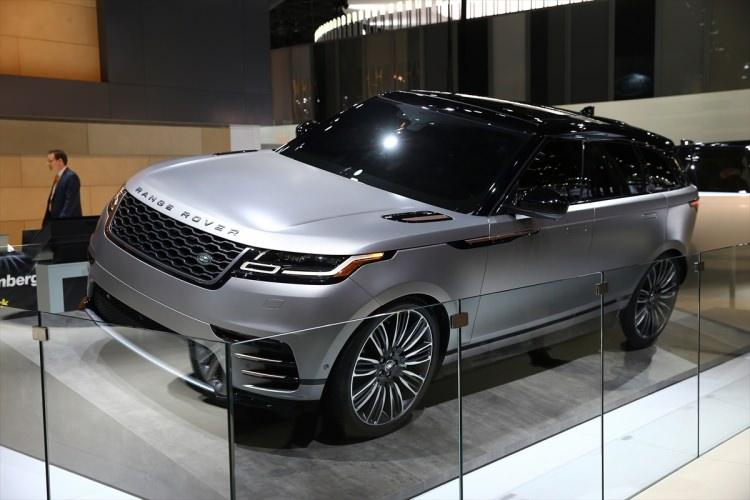 <p>Land Rover Velar<br />
<br />
<span style="color:#40E0D0"><em><strong>Türkiye'ye gelebilir</strong></em></span></p>