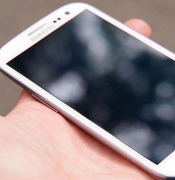 <p>17- Samsung Galaxy S III Satılan ürün adeti: 40 milyon</p>