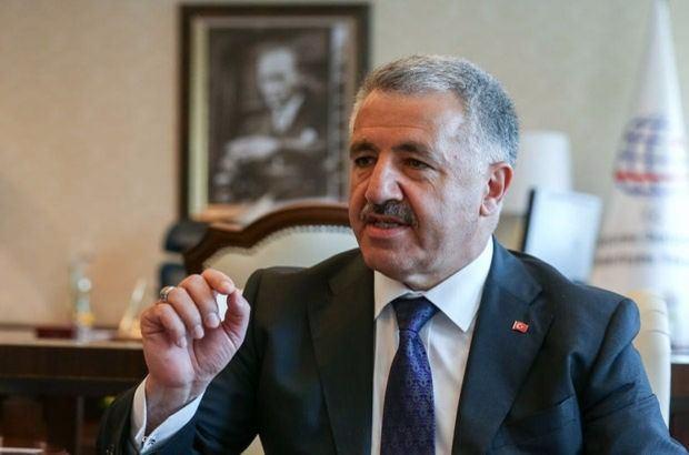 <p>ULAŞTIRMA, DENİZCİLİK VE HABERLEŞME BAKANI AHMET ARSLAN<br />
<br />
İstanbul Teknik Üniversitesi Gemi İnşaatı ve Deniz Bilimleri Fakültesi</p>