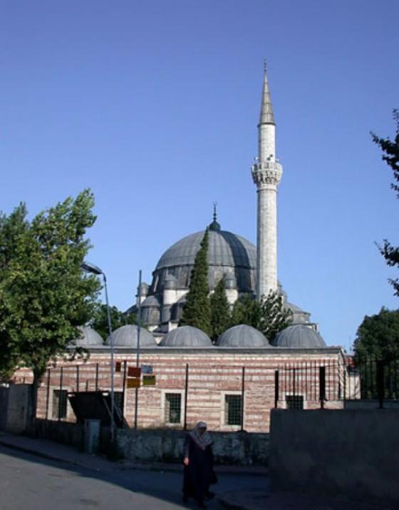 <p>NİŞANCI MEHMET PAŞA CAMİİ</p>