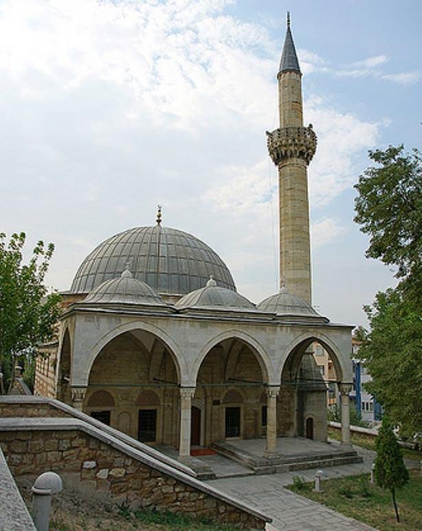 <p>Defterdar Mustafa Çelebi Câmii (Edirne’de)</p>
