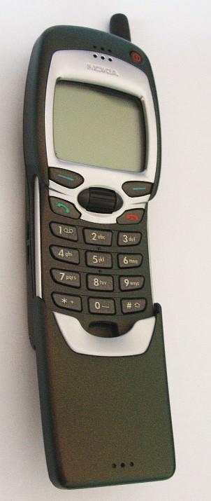 Nokia WAP erişimine sahip dünyanın ilk cep telefonu Nokia 7110'u 1999 yılında duyurdu.