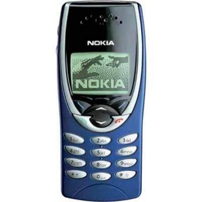 Nokia 8210  Hafif telefonların çok rağbet görmesi üzerine Nokia 79 gram ağırlığındaki antensiz 8210 modelini 1999 yılında piyasaya sürdü. 5 satır siyah beyaz ekrana sahip modelde titreşim, değişebilen kapak ve 50 kayıt hafızalı takvim bulunuyordu.