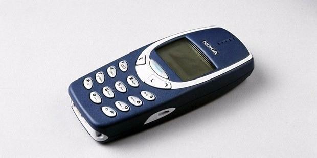 <p>Orijinal Nokia 3310 modeline göre daha küçük, hafif ve ince olan yeni model; sarı, yeşil ve lacivert gibi renk seçeneklerine sahip. </p>

<p> </p>
