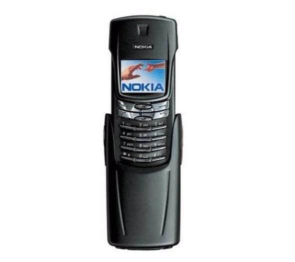 <p>Nokia 8910i <br />
<br />
Daha çok iş dünyasına özel olarak tasarlanan Nokia 8910i 2003 yılında satışa sunuldu. Klavyesinin üzerini örten özel kızağıyla dikkat çeken cihaz bu sayede darbelere karşı daha dirençli bir yapıya kavuşuyordu.</p>