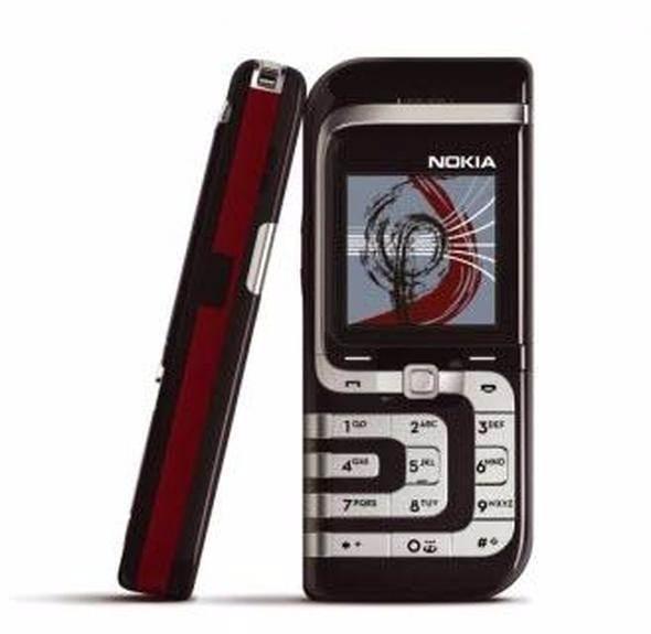 <p>Nokia 7260 <br />
<br />
2004 yılında satışa sunulan Nokia 7260'nın tasarımı da sıradışıydı.</p>