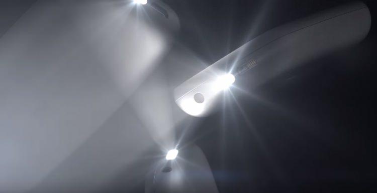 <p>Telefon tek ve çift SIM kart seçenekleri de sunuyor.</p>
