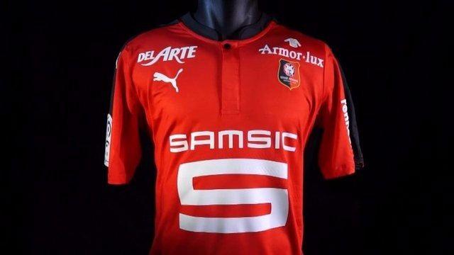 <p>Rennes -  İç saha</p>

<p> </p>
