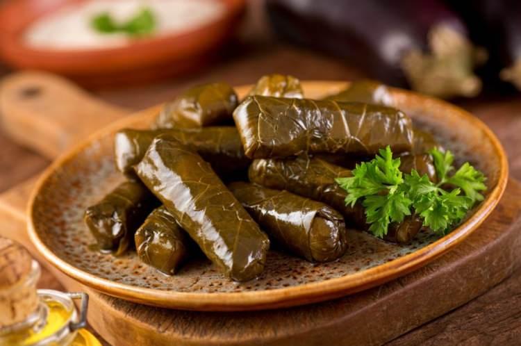 <p>Zeytinyağlı sarma</p>
