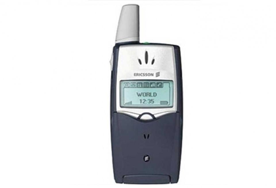 <p><strong>Ericsson T39 – 2001</strong><br />
<br />
O zaman için son derece şık, hafif ve küçüktü. Bluetooth ilk kez bu telefonda karşımıza çıktı.</p>

<p> </p>

<p> </p>
