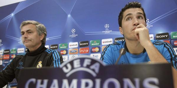 Mourinho Nuri'yi G.Saray'a gönderiyor --- Milli yıldızı, Galatasaray'a gelmesi için Fatih Terim ikna edecek. Jose Mourinho ise Real Madrid Yönetimi'yle görüşüp yakın arkadaşı olan İmparator'a bu transferde destek verecek.