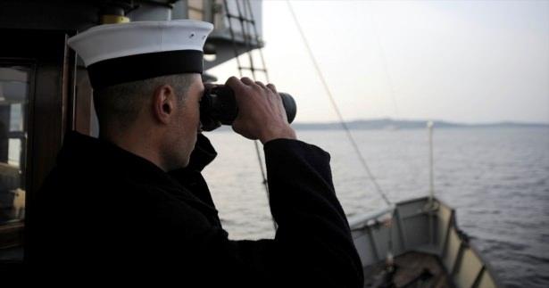 <p>Çanakkale Deniz Savaşları'nın kazanılmasında büyük payı bulunan "Nusret Mayın Gemisi"nin, 8 Mart 1915'te Erenköy Koyu'na döktüğü mayınlarla tarihin akışını değiştirmede üstlendiği rol, 101 yıl sonra aynı yerde gerçekleştirilen seyir faaliyetiyle canlandırıldı.</p>