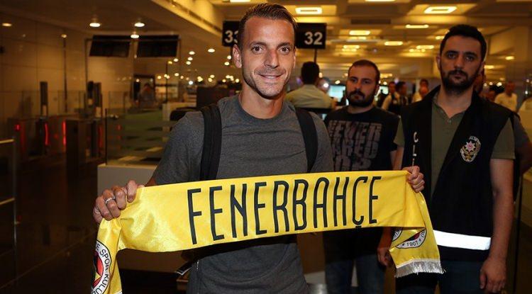 <p>Roberto Soldado - Fenerbahçe</p>

