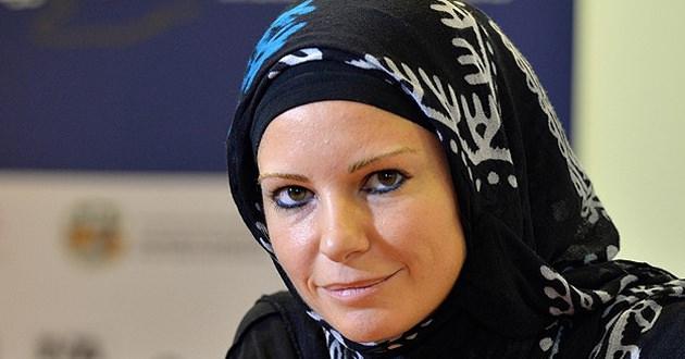 <p>Burcu Çetinkaya - Ünlü rallicinin bu sözleri gündeme damga vurmuştu: 10 sene önce sigarayı 6 yıl önce de alkolü bıraktım. 3 yıl önce namaz kılmaya başladım. Bunlar hep yavaş yavaş oldu.</p>
