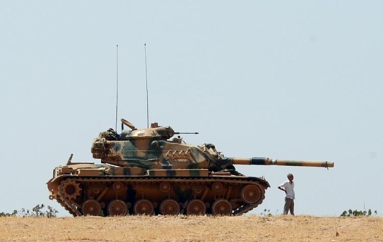 <p>Türkiye, Almaya'dan 354 Adet Leopad 2A4 satın aldı.</p>
