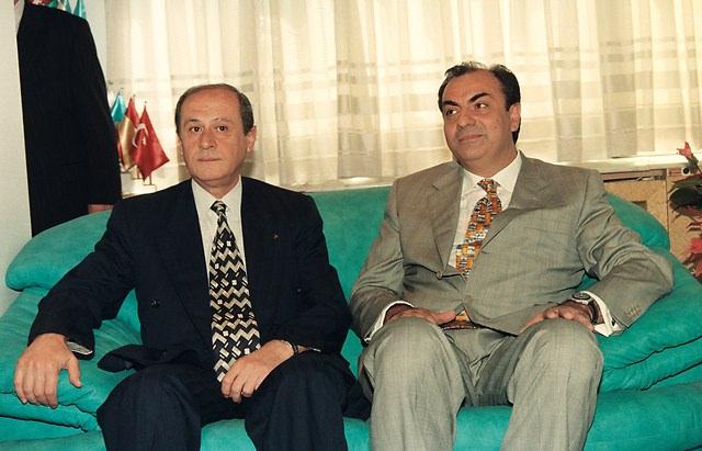<p><strong>22 Kasım 1997</strong><br />
<br />
MHP'de yapılacak seçim öncesi yarışacak adaylar belirlendi. Genel Başkan Adayları Tuğrul Türkeş ve Devlet Bahçeli.</p>
<p> </p>