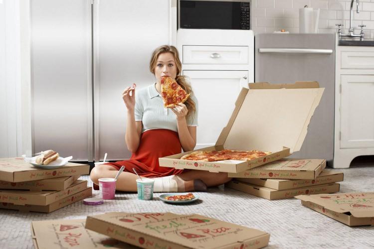 <p>Hamilelik döneminde anne adaylarının pizza tüketirken dikkat etmesi gerekenleri sizler için derledik.</p>
