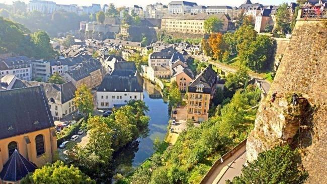 <p>Lüksenburg</p>
