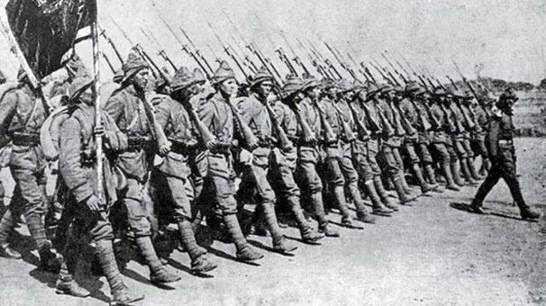 <p>Kut Zaferi'ni değerlendiren Araştırmacı-Yazar Müfit Yüksel ise, Kut Zaferi'nin kazanılmasında Türk askerinin yanı sıra Kürt ve Arap aşiretlerinin de önemli rolü olduğunu söylerek şu şekilde konuştu:</p>
