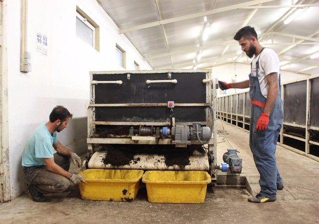 <p>Yıllık üretim kapasitemiz yıllık 400 ila 500 ton arasında değişmektedir. Tesisimizin bize yatırım bedeli olarak yaklaşık 2 milyon TL bir maliyeti oluştu. Tesisimizde 10 çalışanımız ile birlikte üretim yapıyoruz. Üretim kapasitesi olarak Trakya Bölgesi’nin en büyük işletmesi olduğumuzu düşünüyoruz" dedi.</p>

<p> </p>
