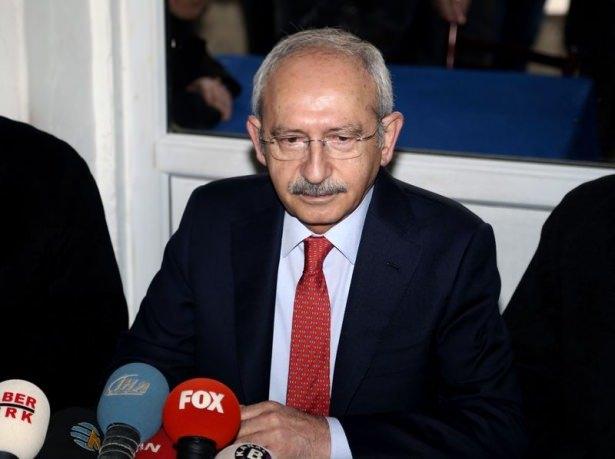 <p>Kemal Kılıçdaroğlu</p>
<p>17 Aralık 1948<br />
<br />
68 yaşında.</p>
