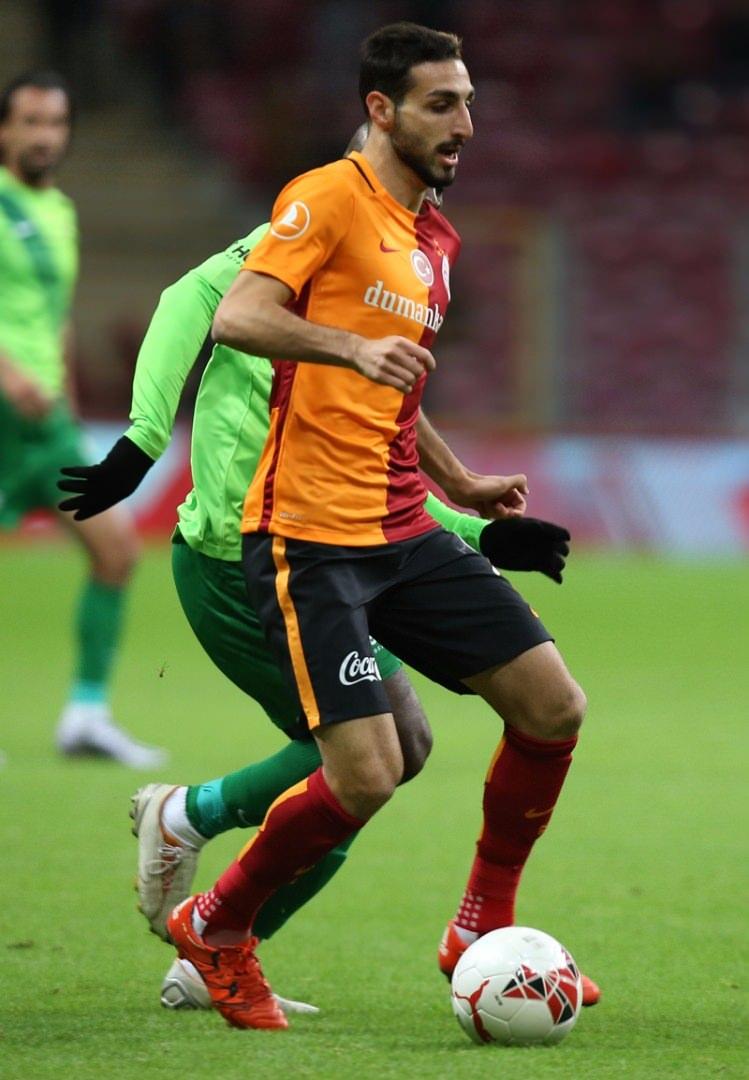 <p>1-RODRIGUEZ GiDiYOR - R.Madrid’ten bedelsiz alınan Rodriguez, 2.5 milyon Euro’ya Mainz’e verilecek. Paranın yüzde 30’u Real’e gidecek. Aslan 1.7 milyon Euro kazanacak.</p>