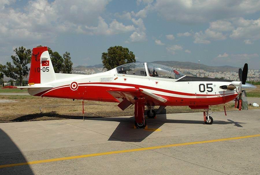 <p>Temel eğitim uçuşlarında kullanılan KT-1T'den 40 adet bulunuyor.</p>
<p> </p>