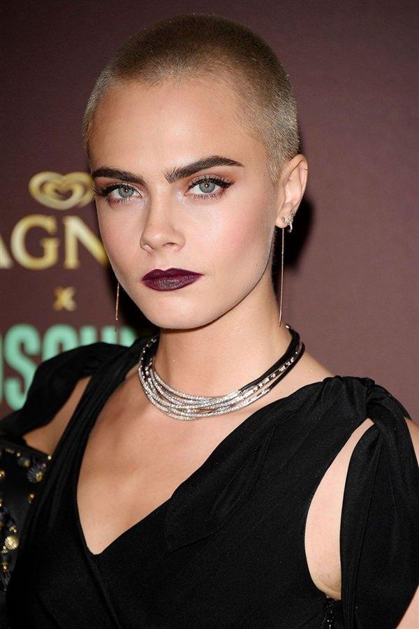 <p>Cara Delevingne</p>
