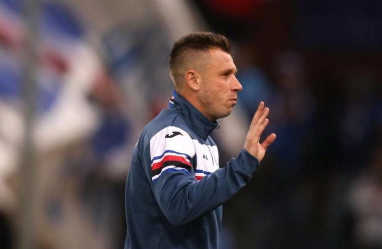 <p>ANTONIO CASSANO | Milan'da forma giyerken akut serebral teşhisi koyulan Antonio Cassano beyin ameliyatı geçirmek zorunda kaldı. Beyin ameliyatının ardından ise 2011 kışında kalp ameliyatı geçiren Cassano, 2012 Avrupa Şampiyonası'nda İtalya forması giydi.</p>