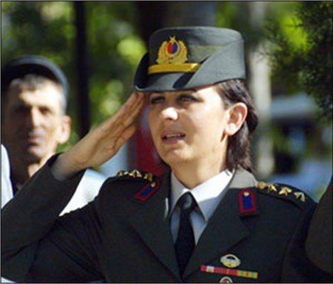 <p><strong>8- Yüzbaşı</strong><br />
 </p>

