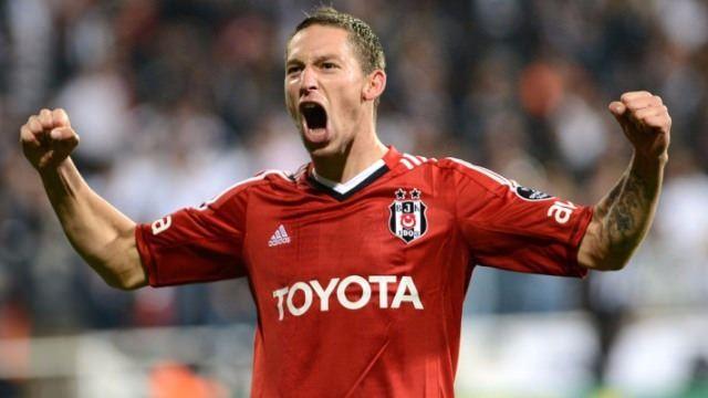<p>FİLİP HOLOSKO<br />
<br />
Manisaspor ------->> Beşiktaş: 5 milyon Euro</p>
